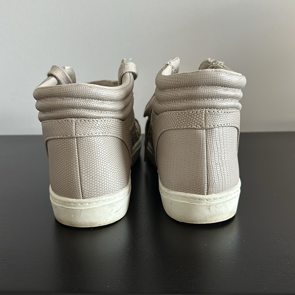 BRASH Grey Hightop Sneakers Sz 6 - Picture 5 of 9